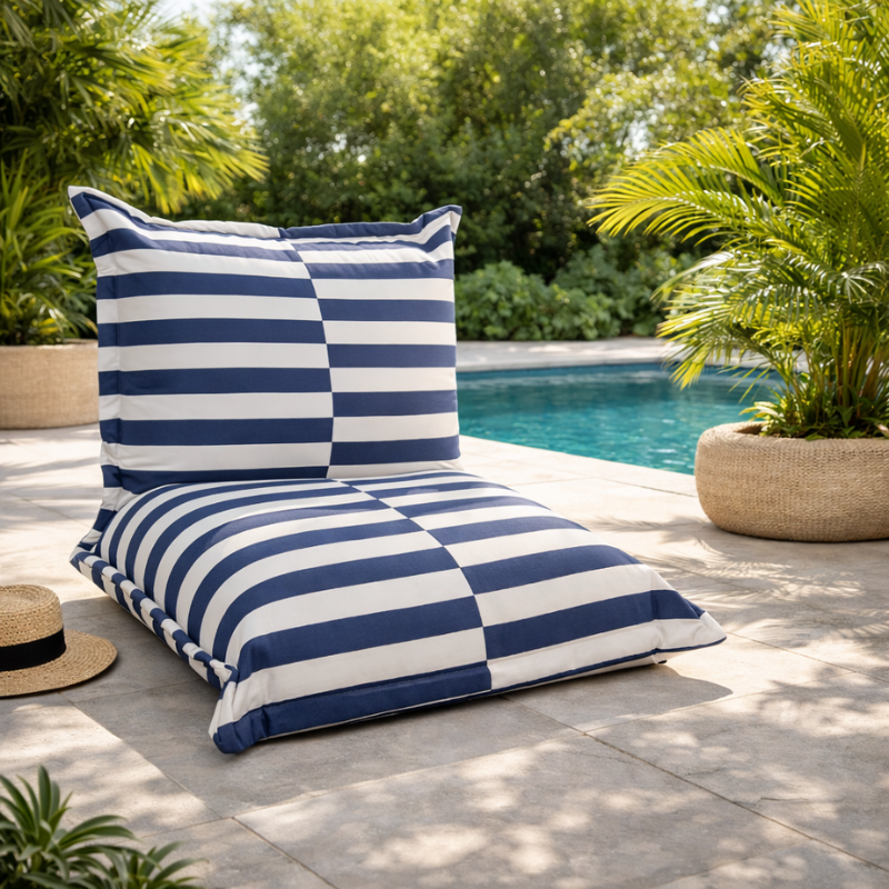 Pouf extérieur à rayures