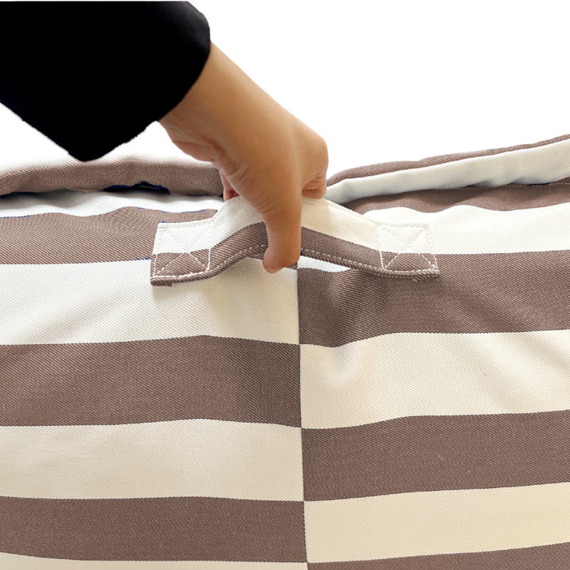 Pouf extérieur à rayures